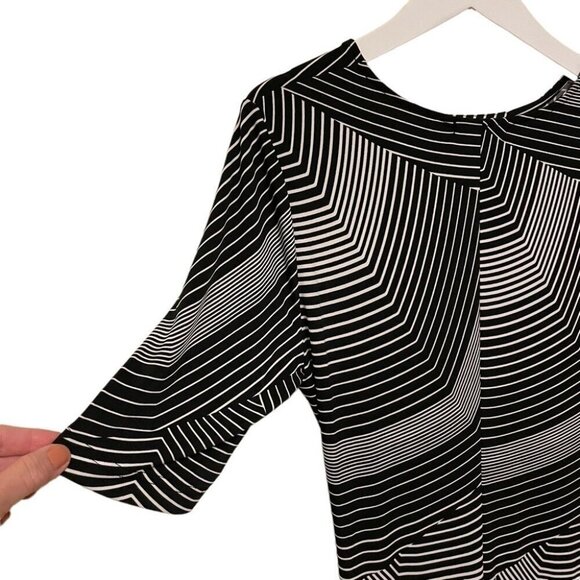 Banana Republic Black & White Dress Geometric Print Stretch Jersey Size M - Picture 4 of 9